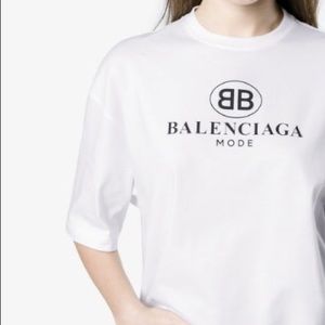 White balenciaga tee